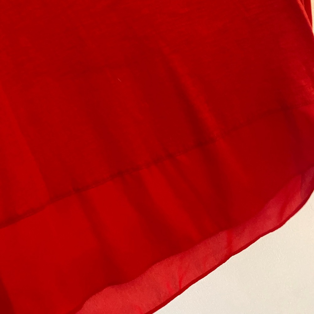 Express Red Tee - Picture 2 of 3